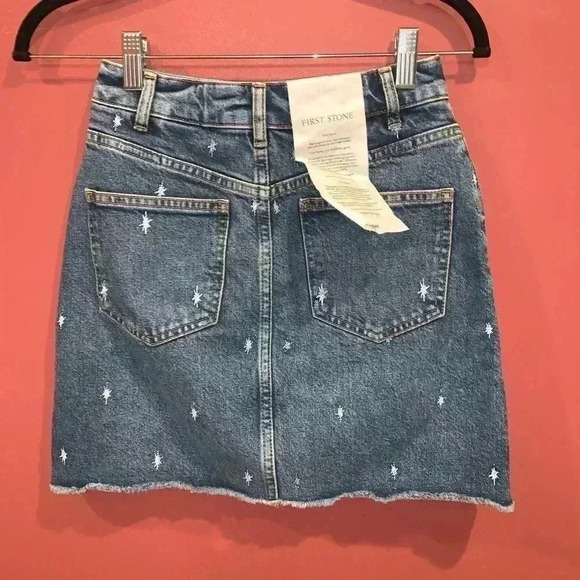 Maje Jianki Embroidered Denim Mini Skirt - Picture 6 of 7